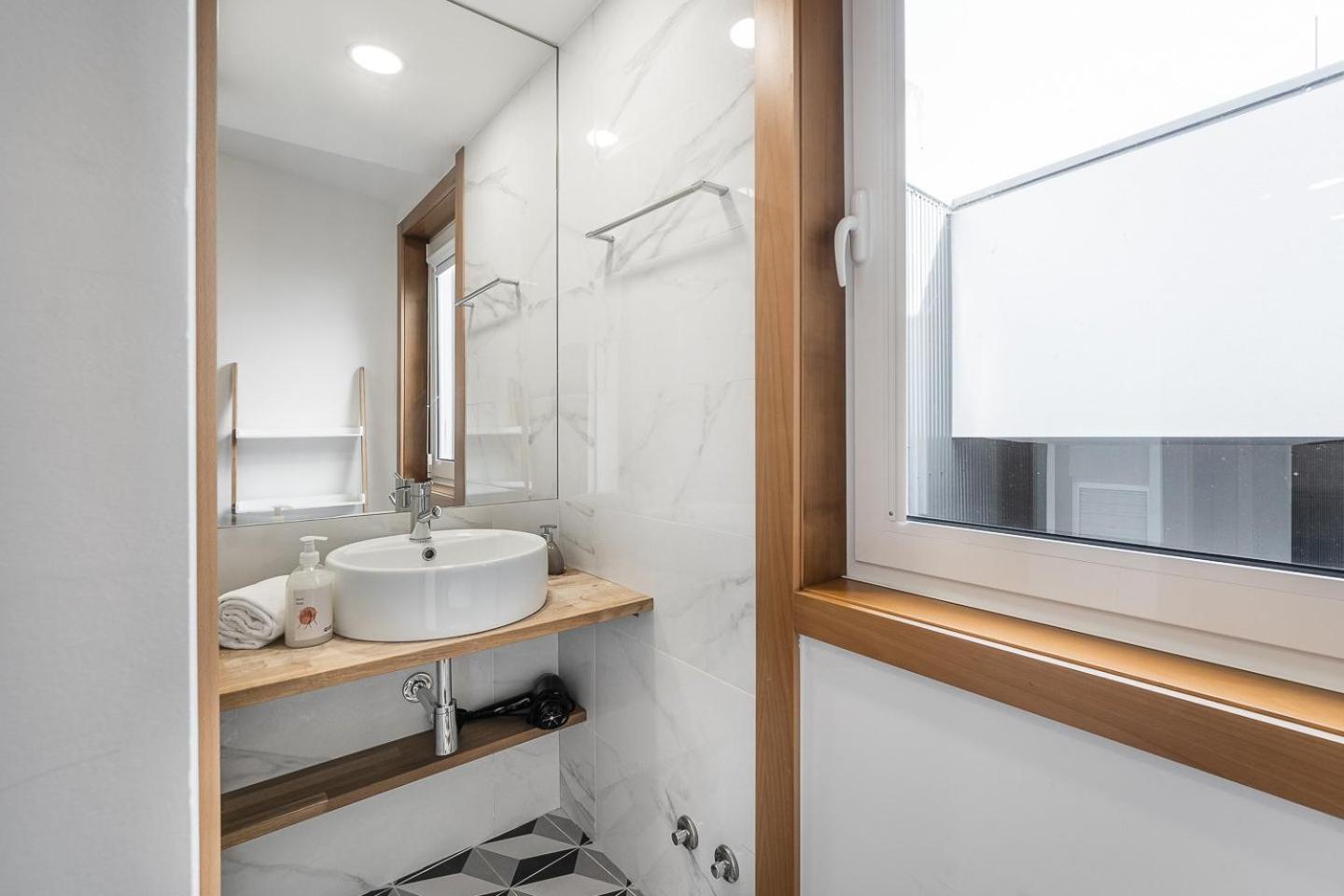 Guestready - Bright Duplex In Downtown Hotel Porto Exterior photo